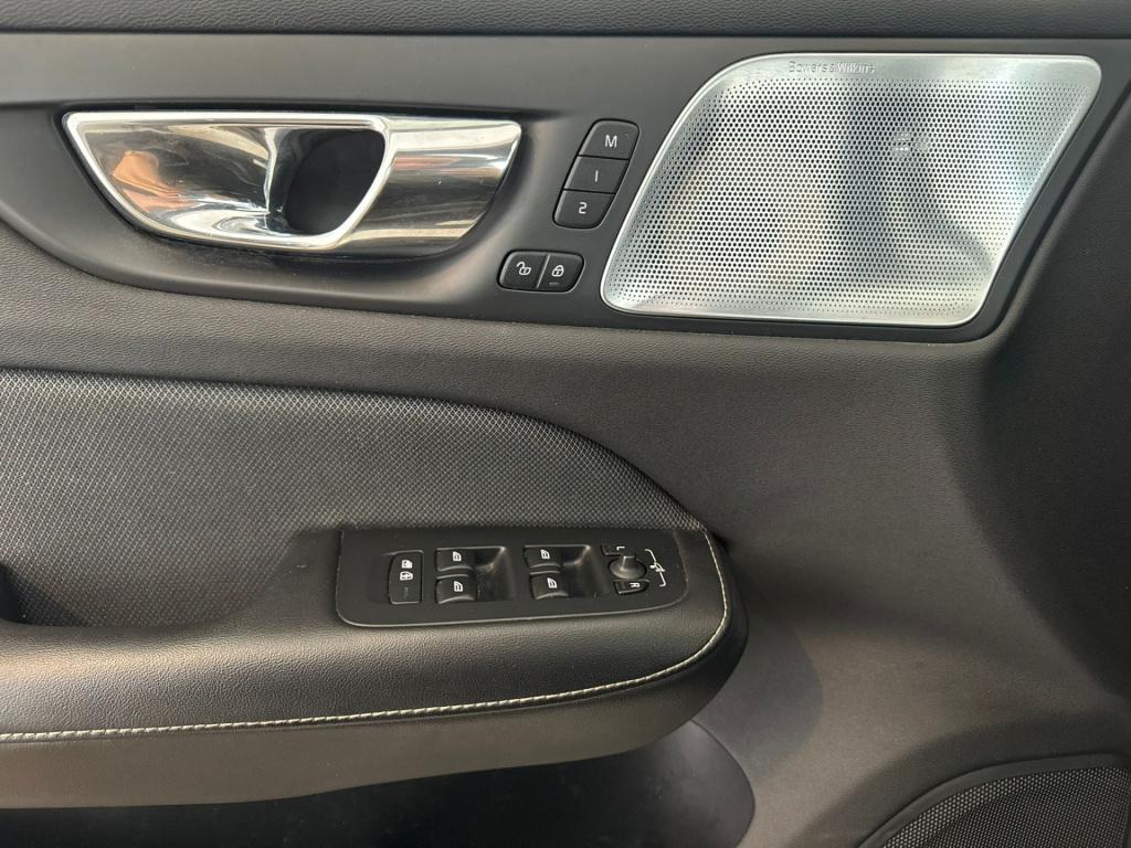 Volvo S60 2.0 t8 awd twin engine r-design