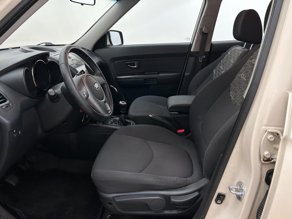 Kia Soul occasion 1.6 x-tra | creme | airco | tweedehands kia soul | carpla