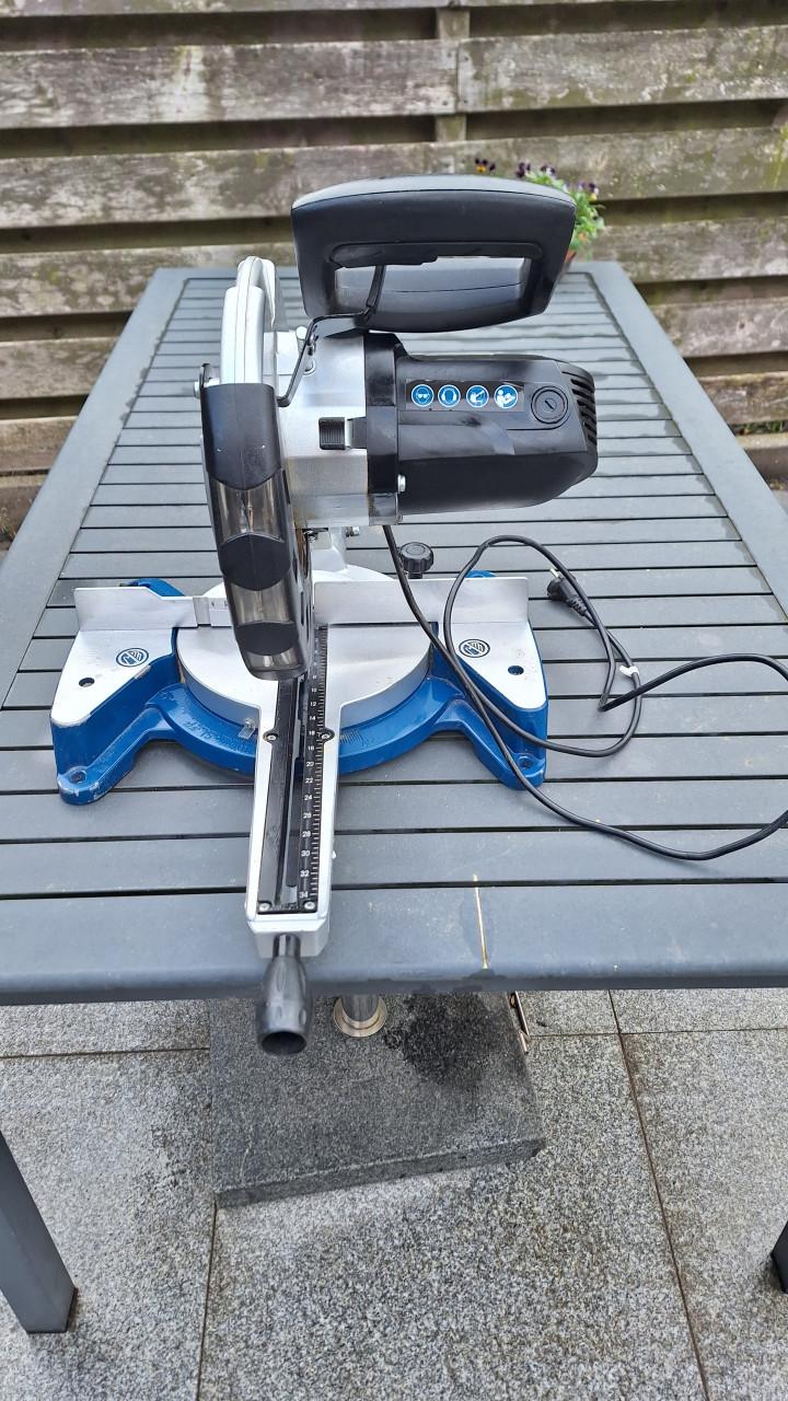 Afkort/verstek zaag scheppach