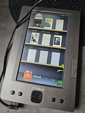 Zgan autovision AV-701 e-reader in nette en werkende staat