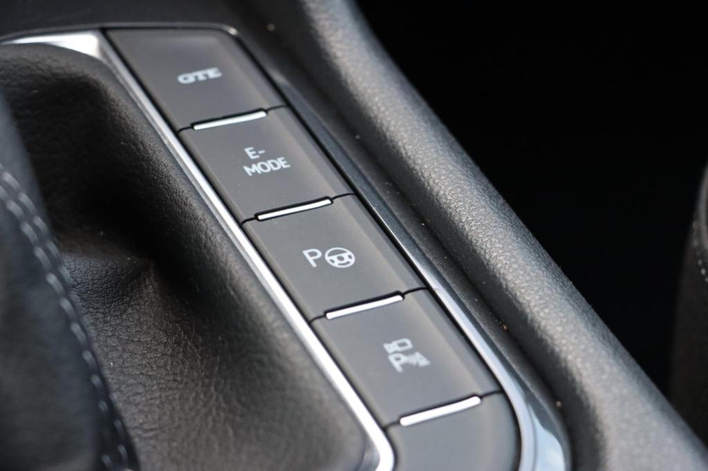 Volkswagen Tiguan 1.4 tsi ehybrid r-line business+ black style 245pk dsg6 |
