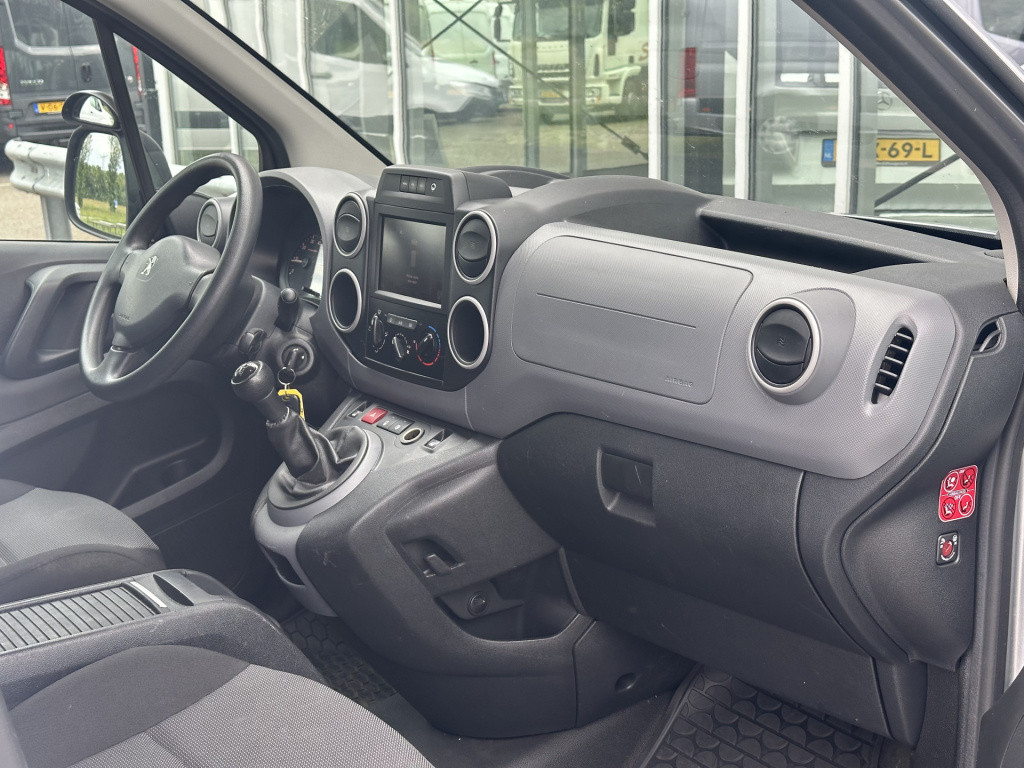 Peugeot Partner 122 1.6 bluehdi 75 l1 pro | navi | carplay | cruisec. .