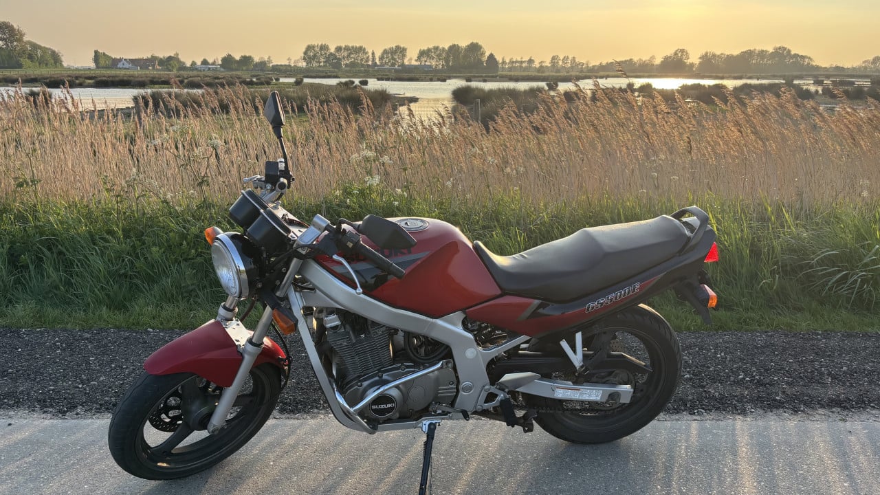 Suzuki GS500E