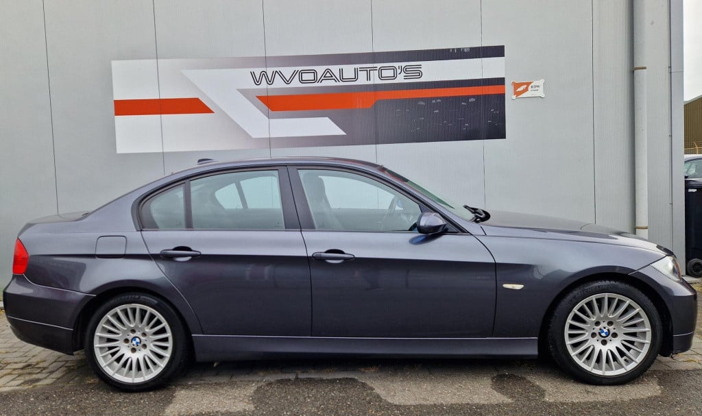 BMW 3-serie 320i executive