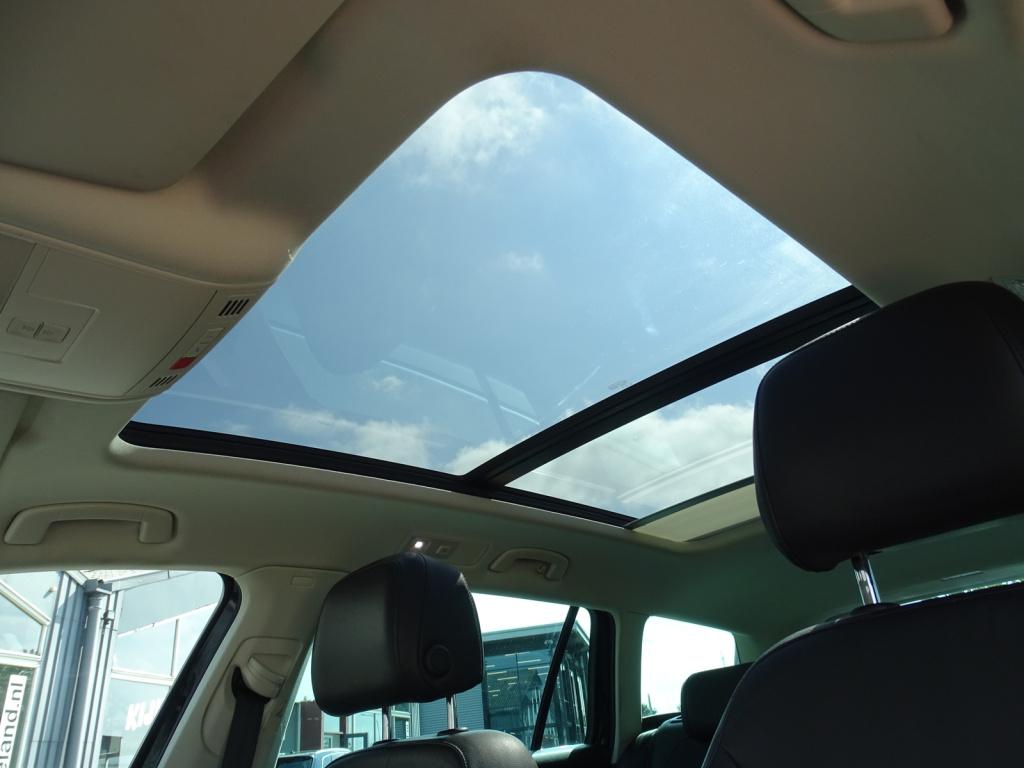 Volkswagen Passat variant 1.4 tsi gte connected series plus | pano | trekha