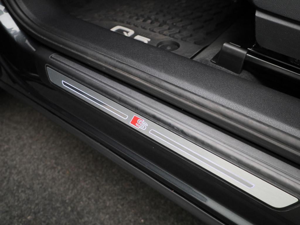 Audi Q5 50 tfsi e s edition | s-line | vlak stuur | automaat | lmv | half l
