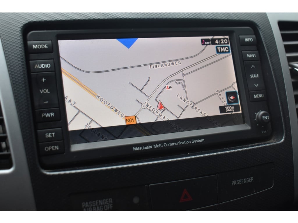 Mitsubishi Outlander outlander 2.2 di 4wd geel kenteken leder, navi, camera