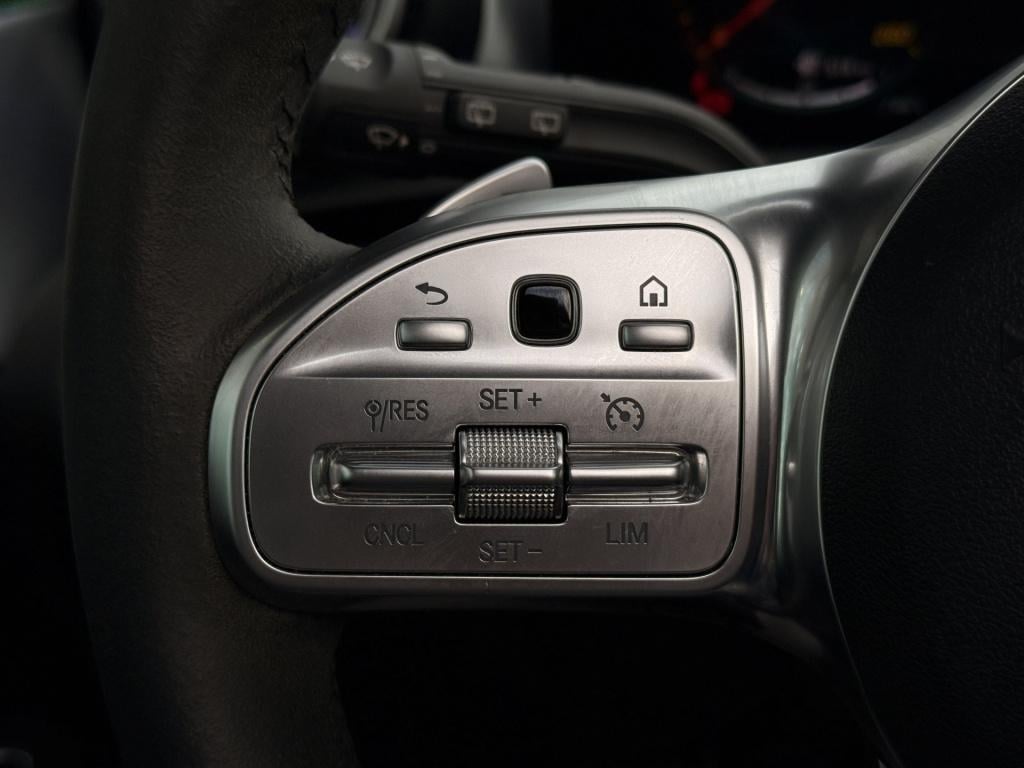 Mercedes-Benz A-Klasse 250 e amg line | nightpakket | pano | leder | el. st