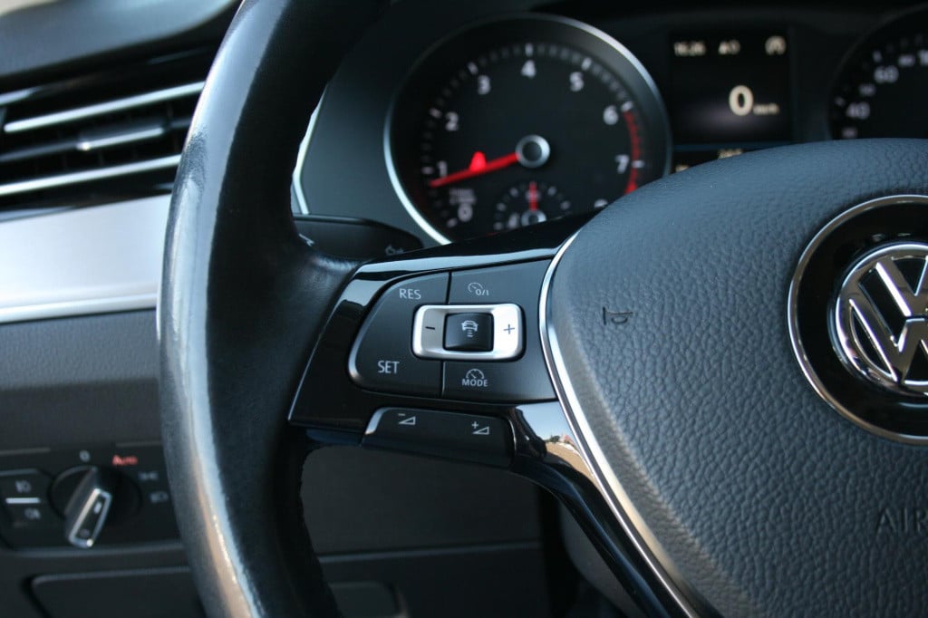 Volkswagen Passat variant 1.4 tsi act highline