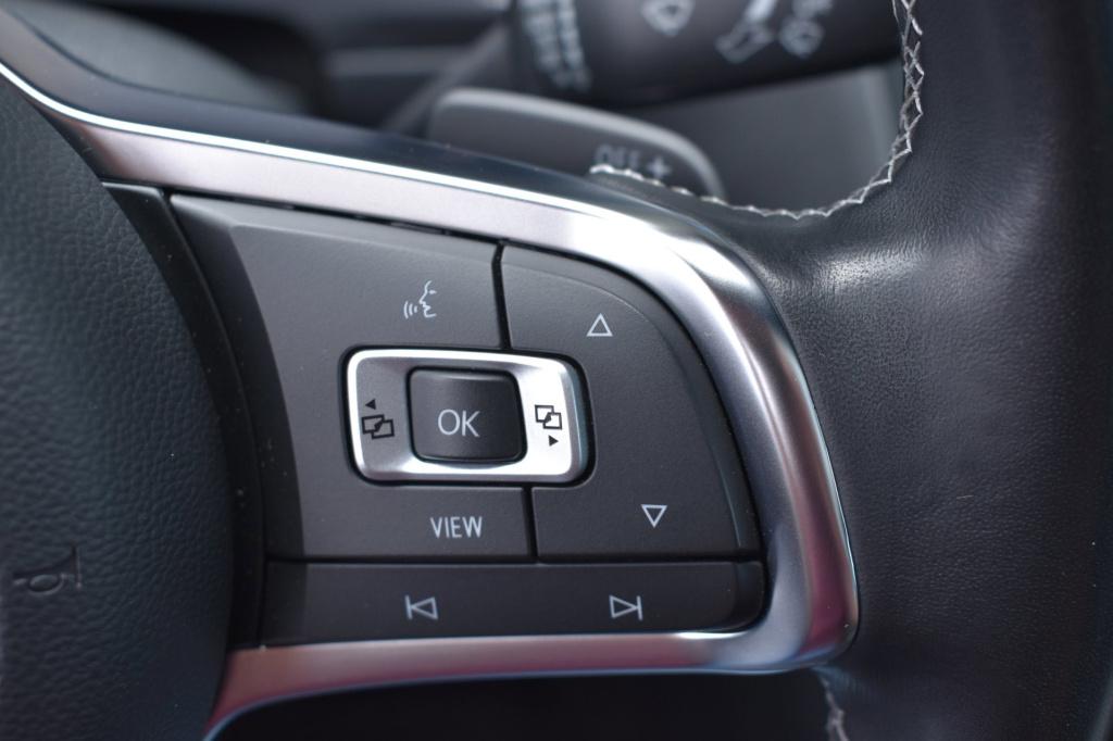 Volkswagen Tiguan 1.5 tsi act r-line | trekhaak | camera | stoelverwarming 