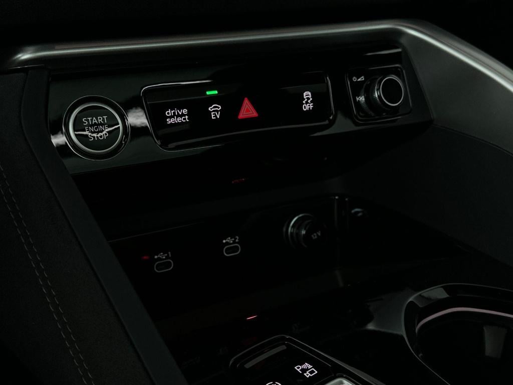Audi Q5 2.0 tfsi e-hybrid quattro s edition competition