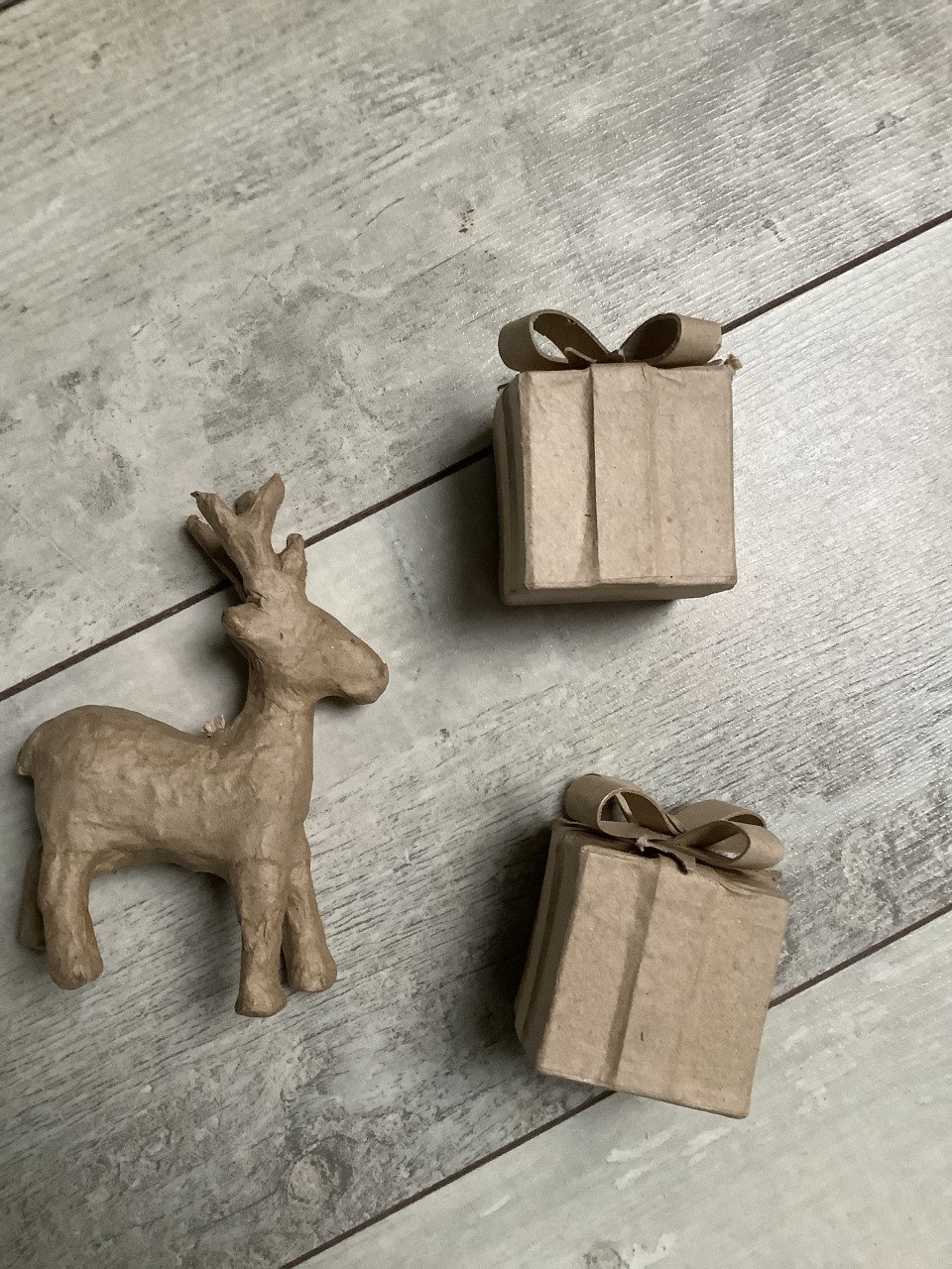 Partij Papier maché/decopatch dozen en figuren
