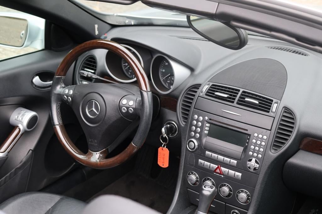 Mercedes-Benz SLK 200 k.