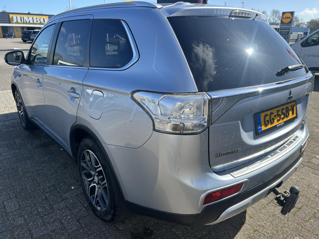 Mitsubishi Outlander 2.0 phev executive edition x-line