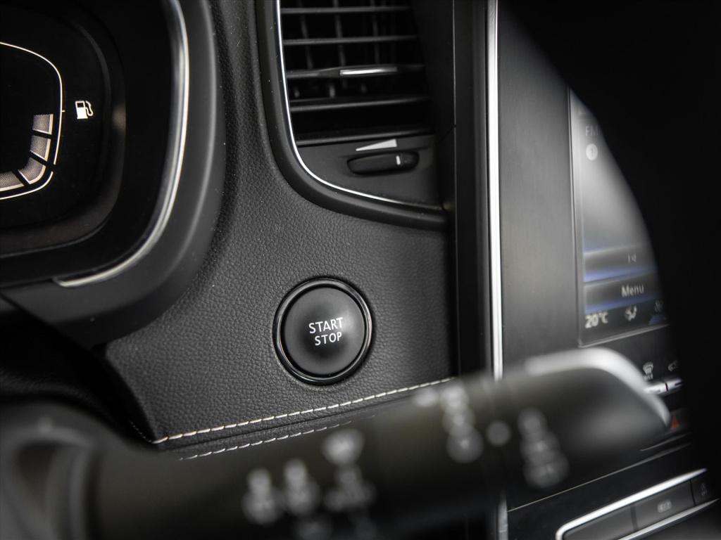 Renault Scenic 1.3 tce 140pk intens | panoramadak | trekhaak | camera | cru