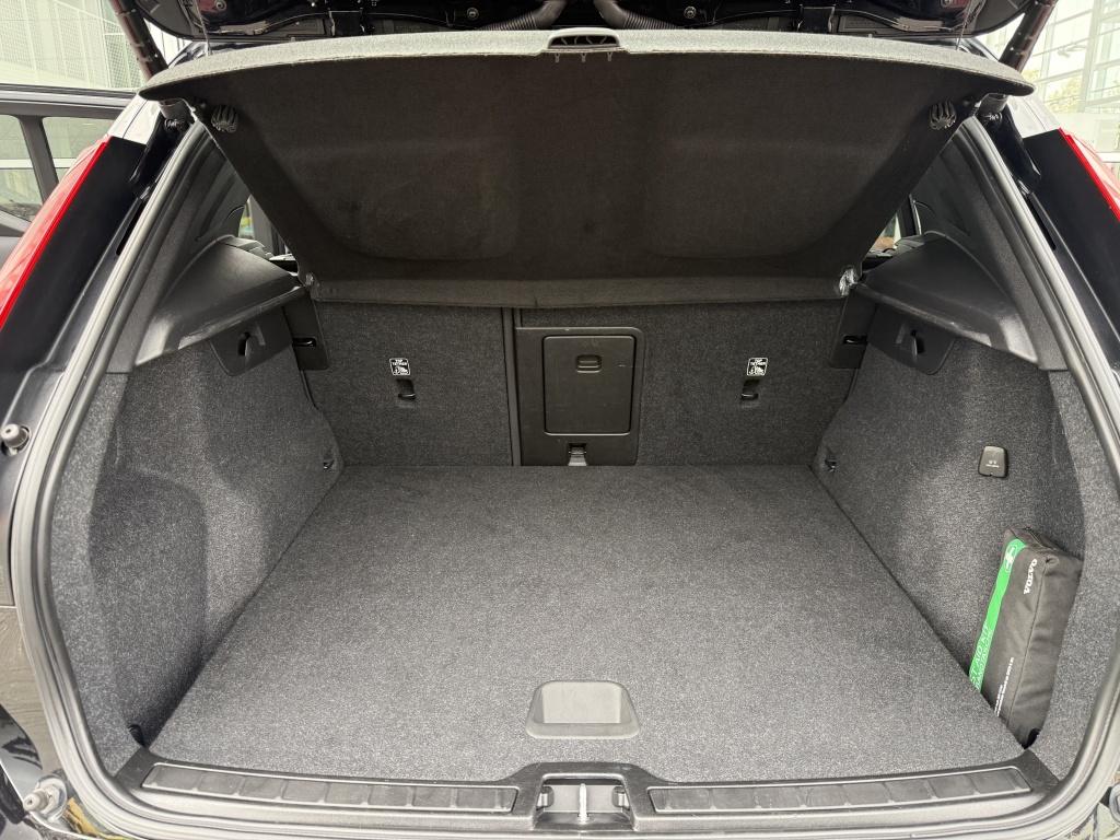 Volvo XC40 t5 262pk recharge r-design| panodak| adap.cruise| trekhaak| came