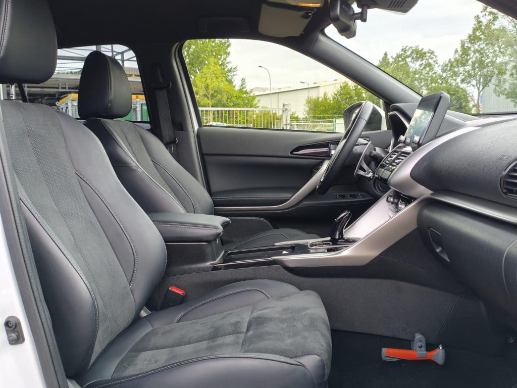 Mitsubishi Eclipse Cross 2.4 phev intense+