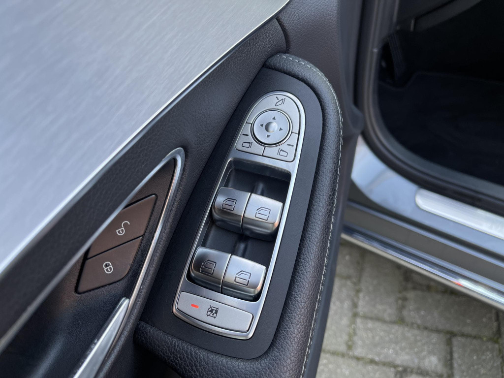 Mercedes-Benz C-Klasse estate 180 premium plus | panoramadak | leder | led 