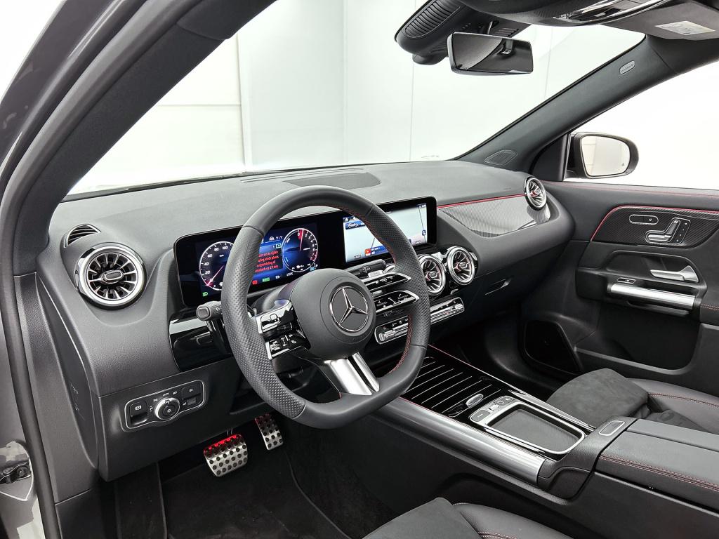 Mercedes-Benz Gla-klasse 250 e star edition amg line limited | dodehoek det
