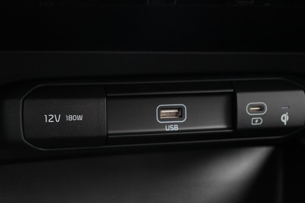Kia Niro Ev executiveline 64.8kwh | schuifdak | warmtepomp
