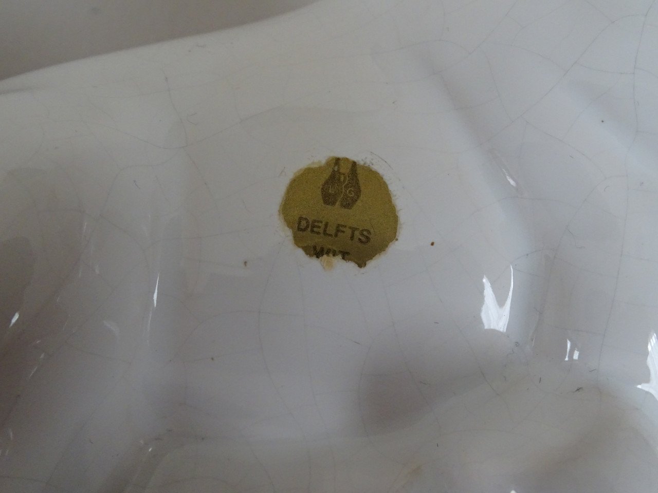 Vintage Liggend Paard Delfts Wit Aardewerk keramiek beeld
