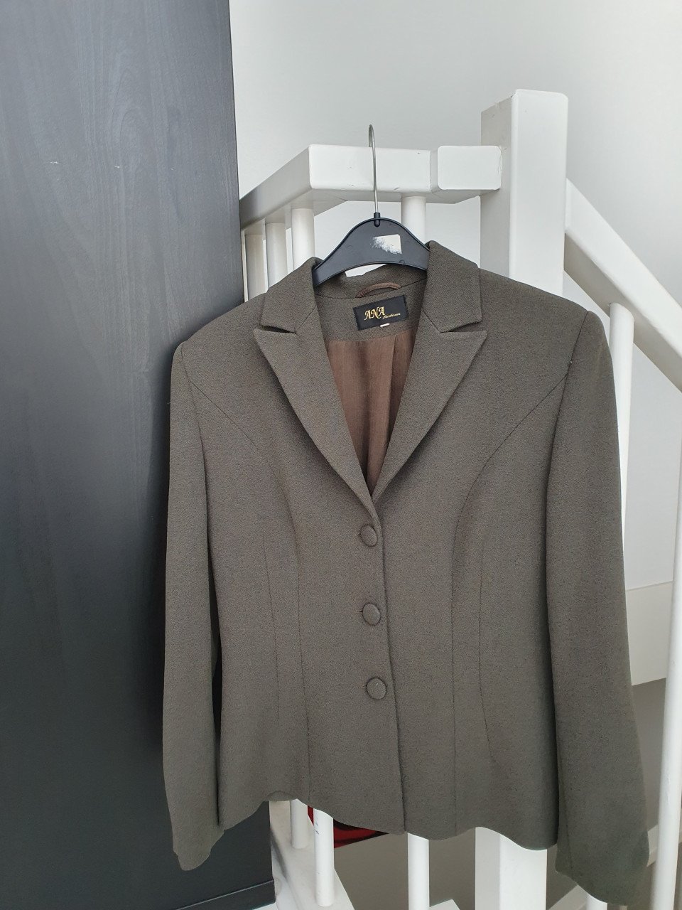 Te koop kleding maat 38-40 tussen 5 en 15 euro