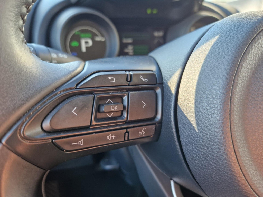 Toyota Yaris 1.5 hybrid first edition | automaat | adaptieve cruise control