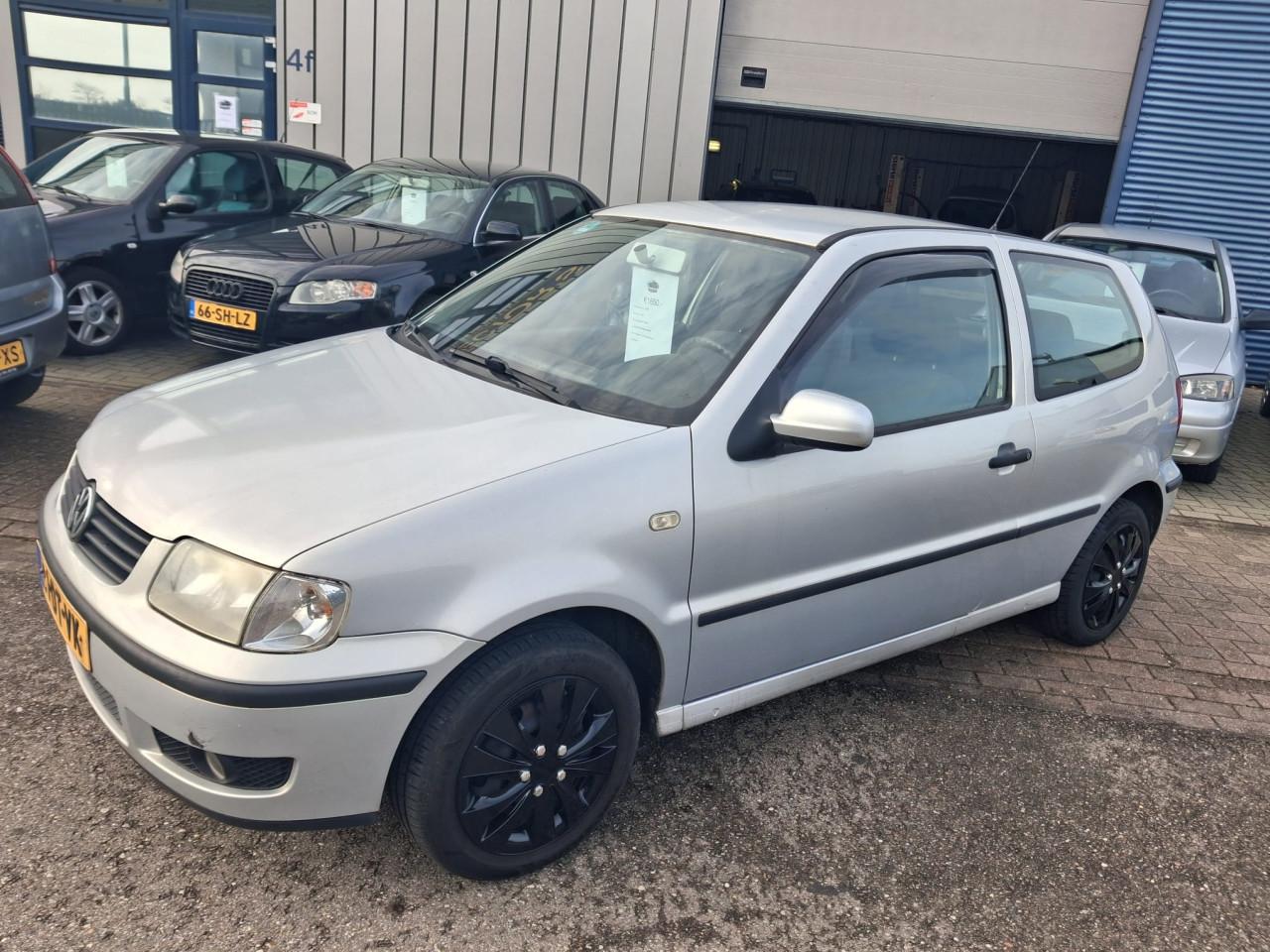 Volkswagen polo 1.4 mpi lage km stand