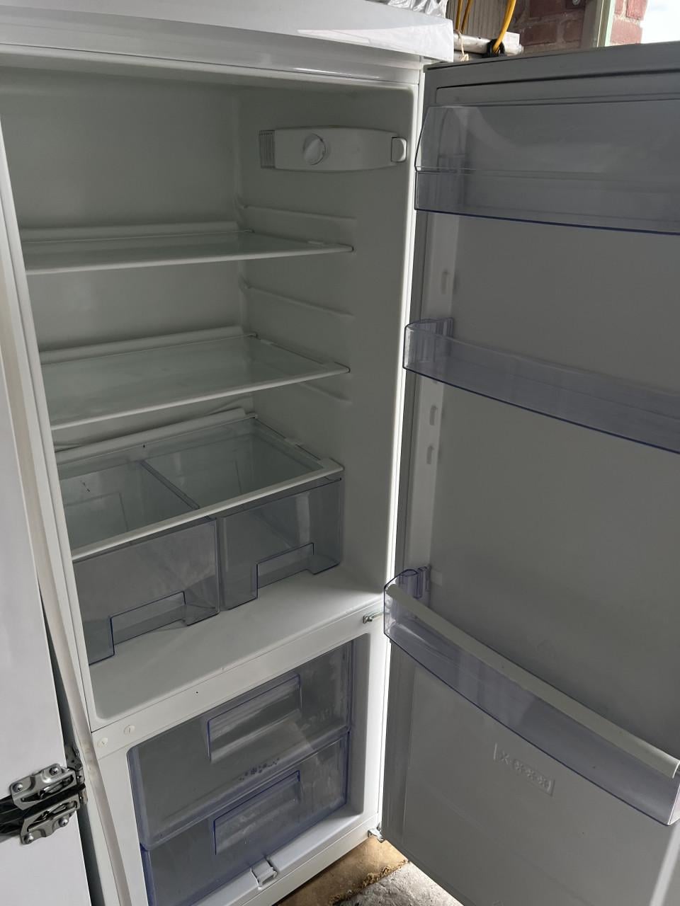 AEG koel vries combinatie Koelkast vriezer 150x60 cm. Energielabel A+