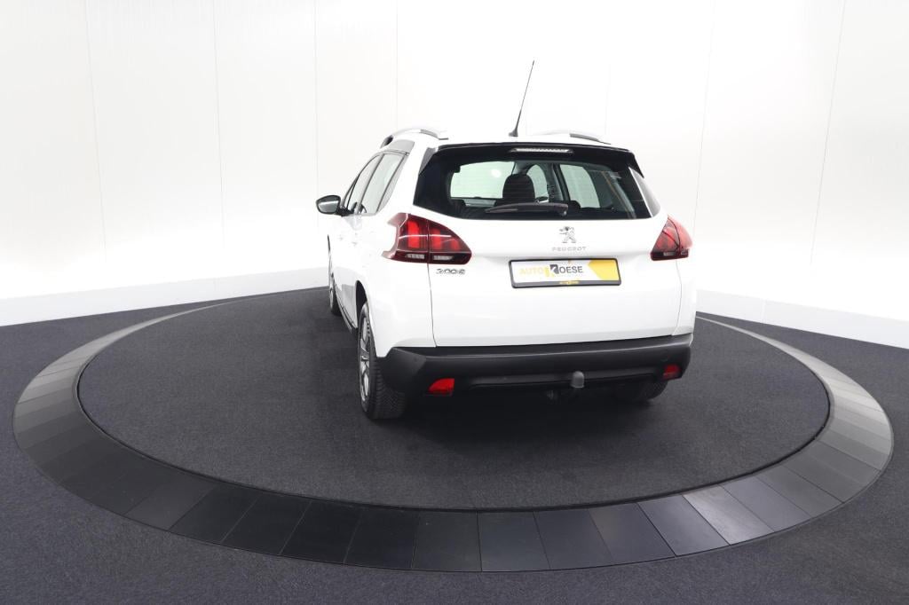 Peugeot 2008 puretech 110 blue lion | trekhaak | apple carplay | navigatie 