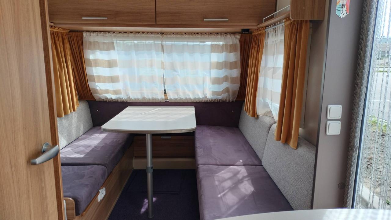 Caravelair 335 (2016!!!) met voortent