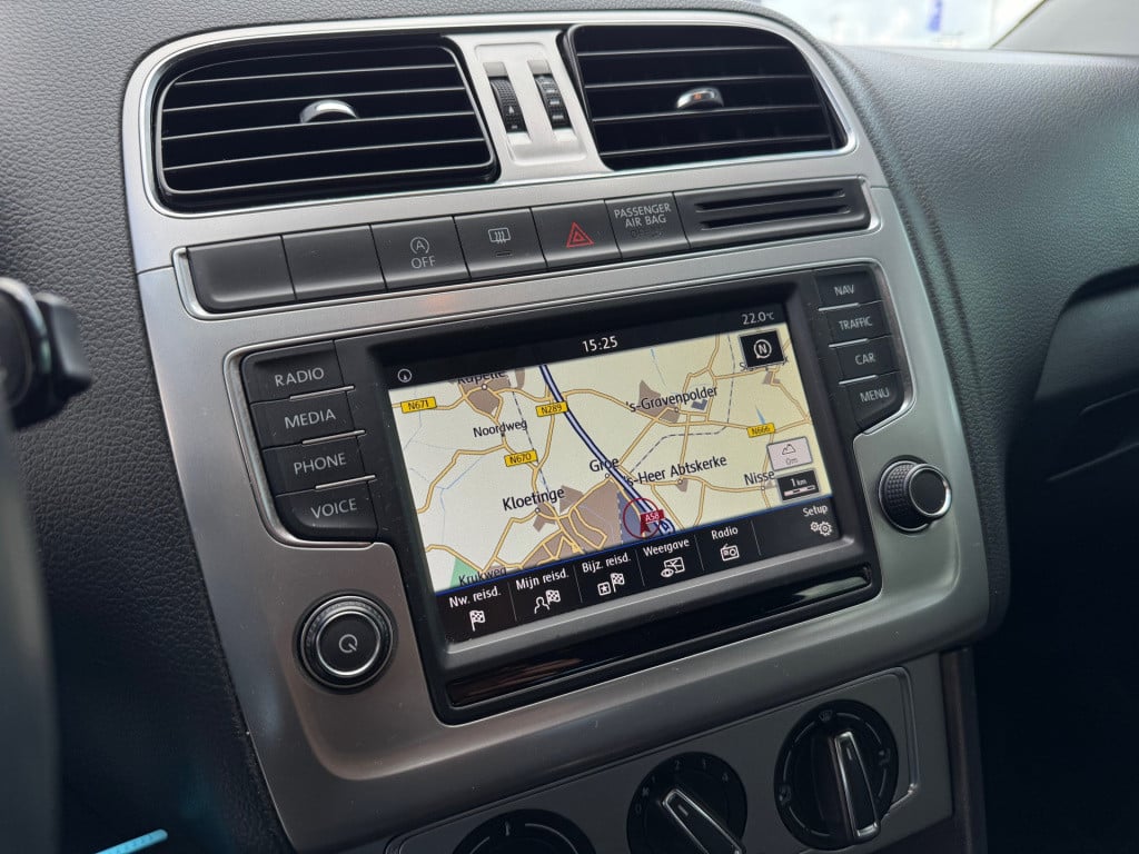 Volkswagen Polo 1.0 bluemotion * cruise control * navigatie * nap