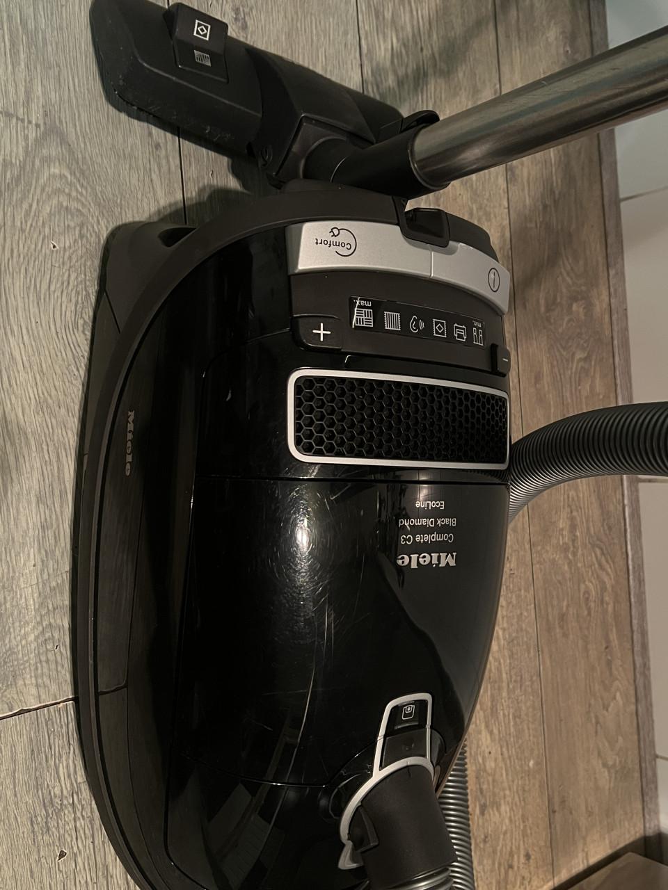 Miele Complete C3 Black Diamond EcoLine Obsidiaanzwart Stofzuiger