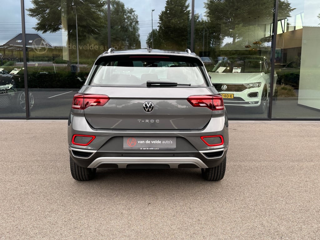 Volkswagen T-roc 1.5 tsi 150pk dsg style carplay | camera | keyless | elek.