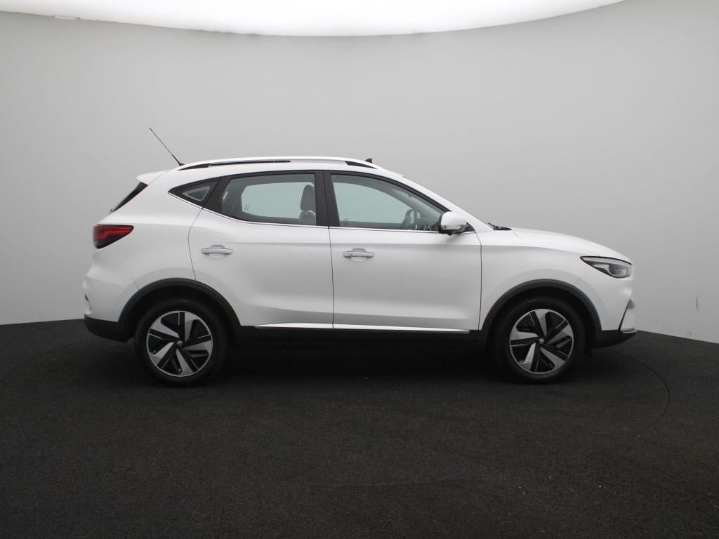 MG Zs Ev long range luxury 70 kwh | apple carplay/android auto | panoramada