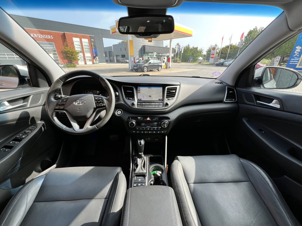 Hyundai Tucson 1.6 t-gdi premium 4wd | camera | trekhaak | nav | panorama d
