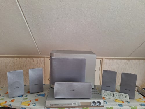Philips home cinema set