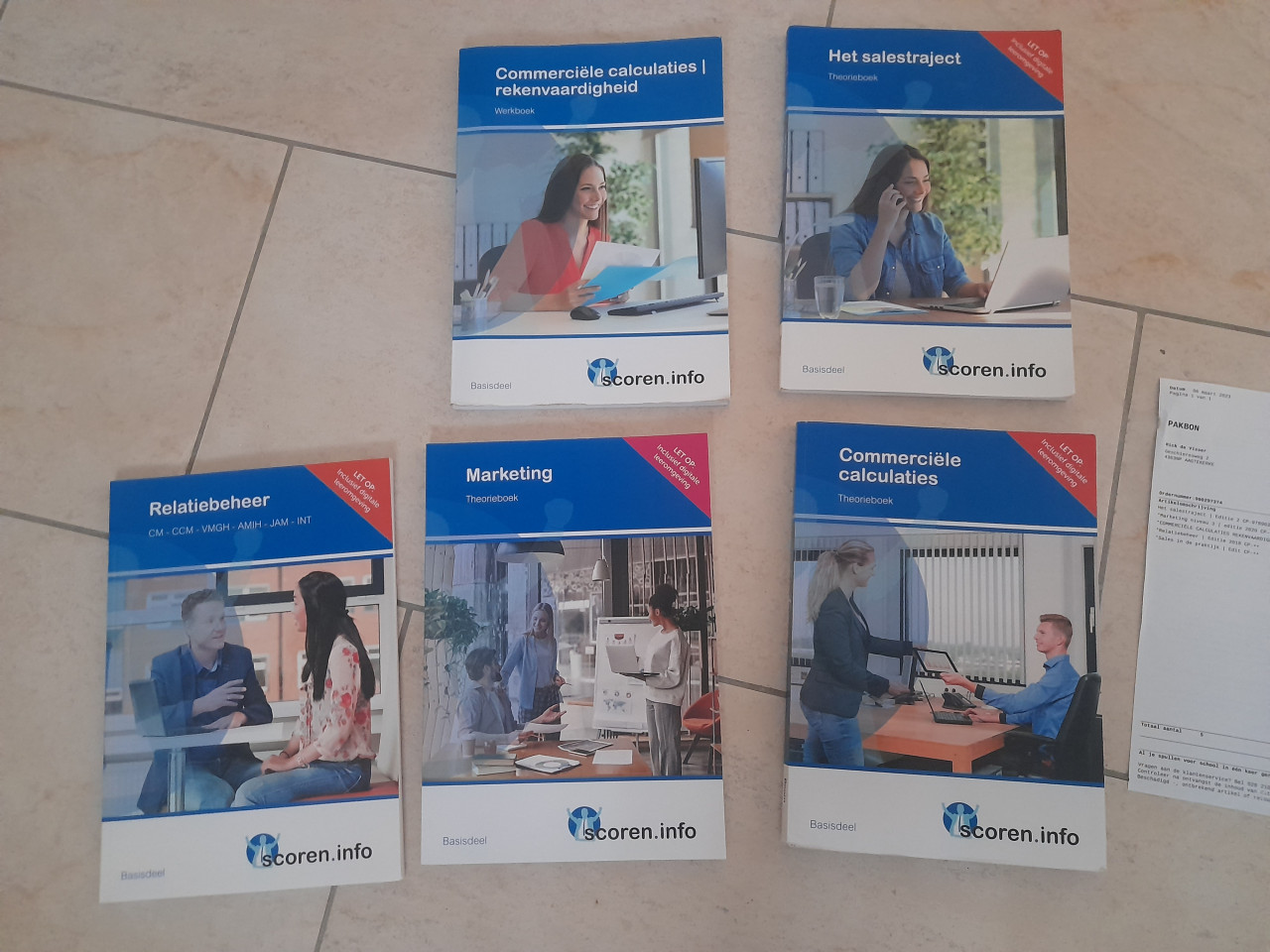 Mbo opleiding Junior Accountmanager boeken  (z.g.a.n.)