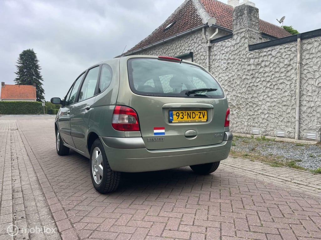 Renault Scenic 1.6-16v expression