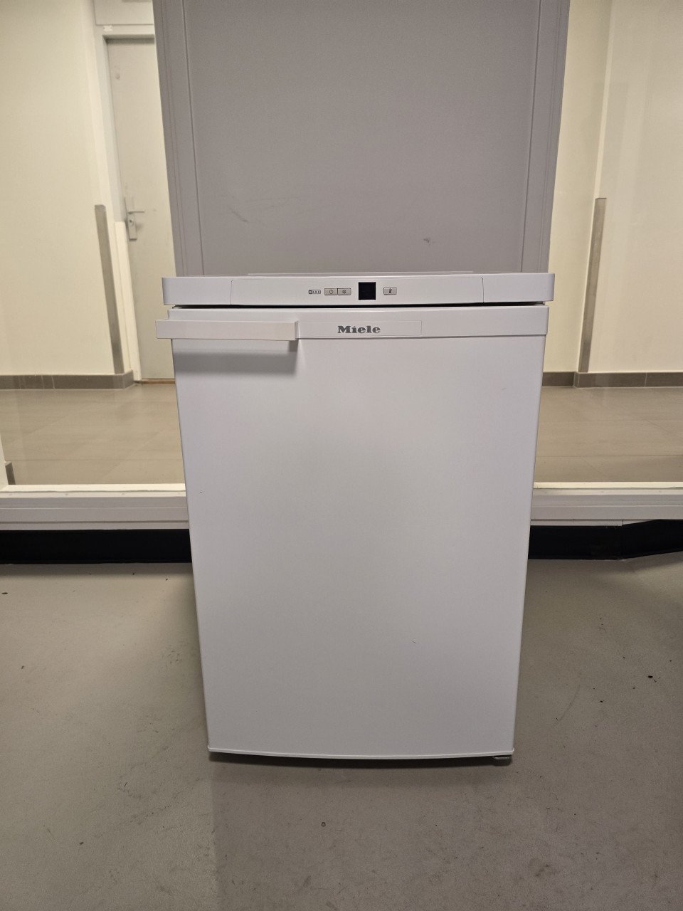 Te Koop nieuw model Miele Tafelmodel A+ vriezer*****