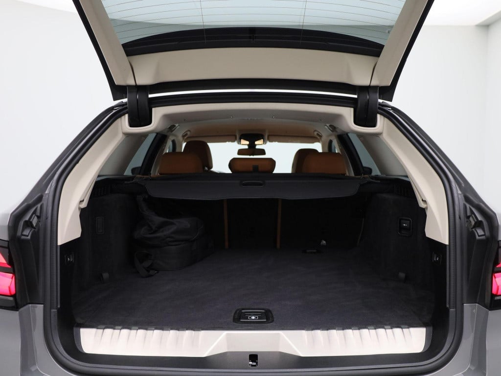 BMW 5 Serie touring 530e executive | automaat | leder | navigatie | stoel v