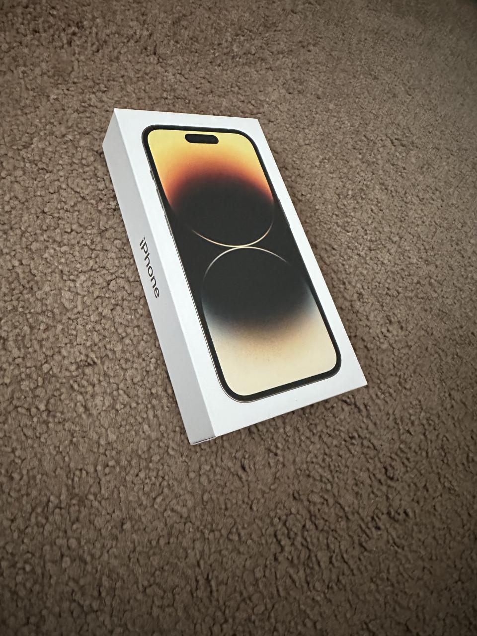 IPhone 14 Pro gold 128 GB