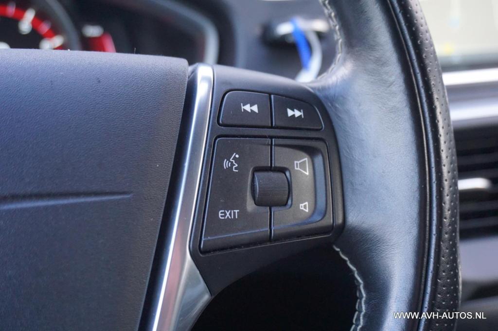 Volvo V40 2.0 t2 r-design