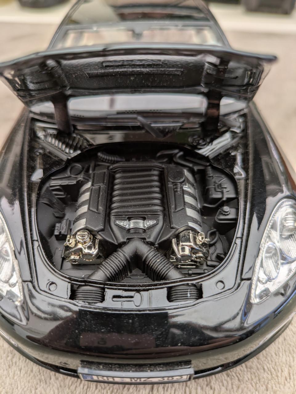 Porsche Panamere 4S 1:18