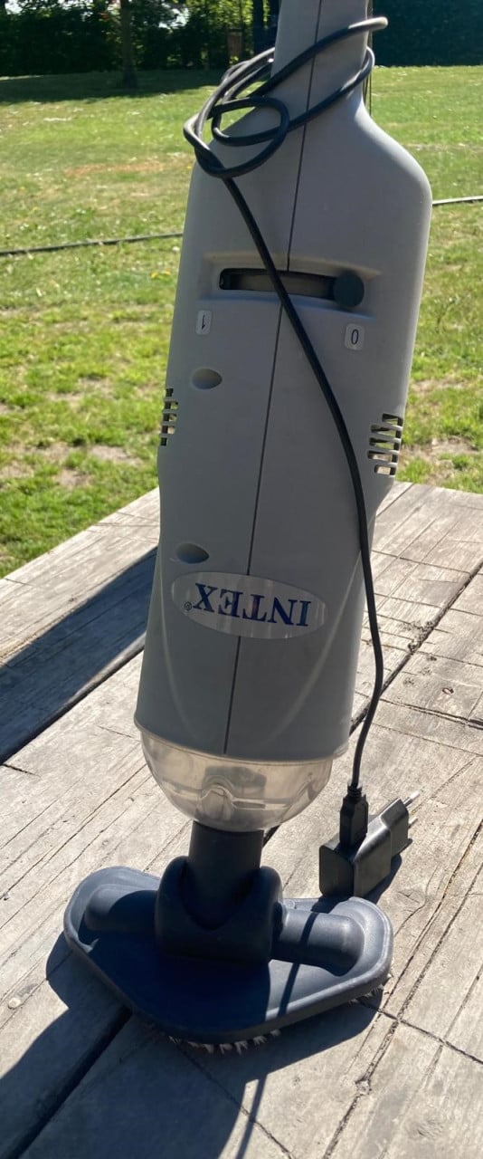 Zwembad Intex 457x107cm incl. zandfilterpomp, chloorpomp etc.