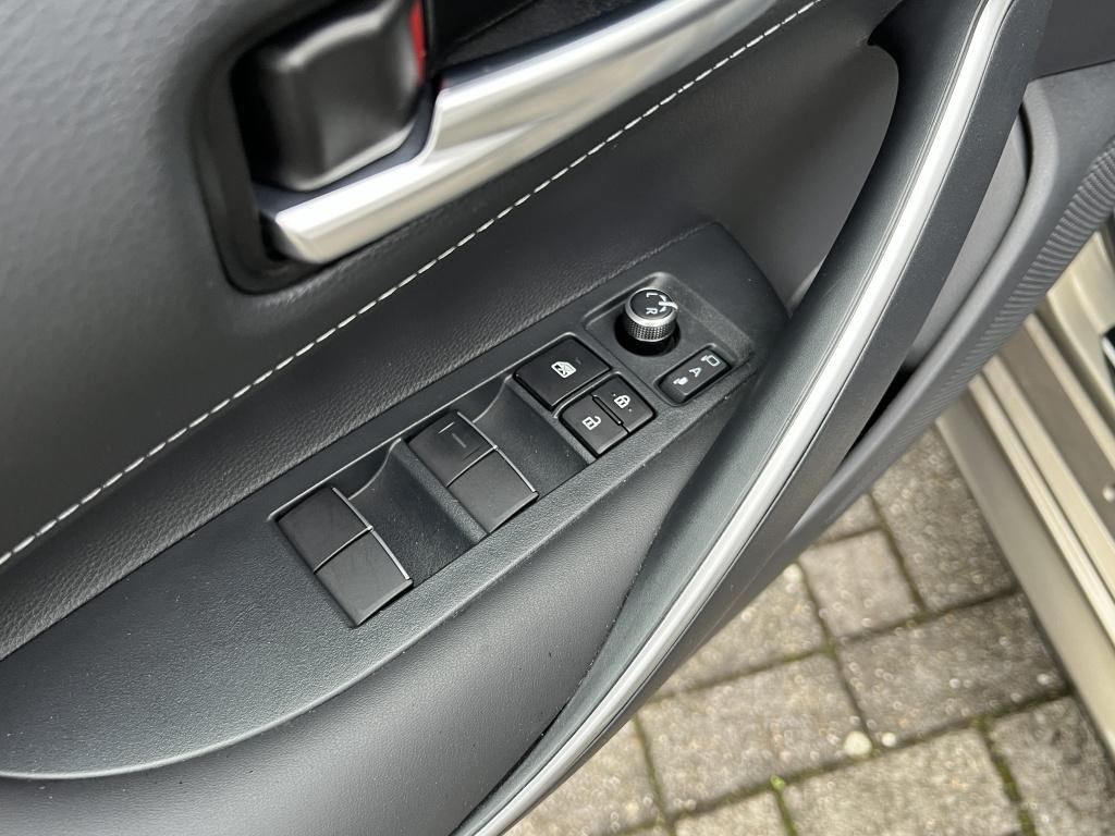 Toyota Corolla Touring Sports hybrid 140 dynamic