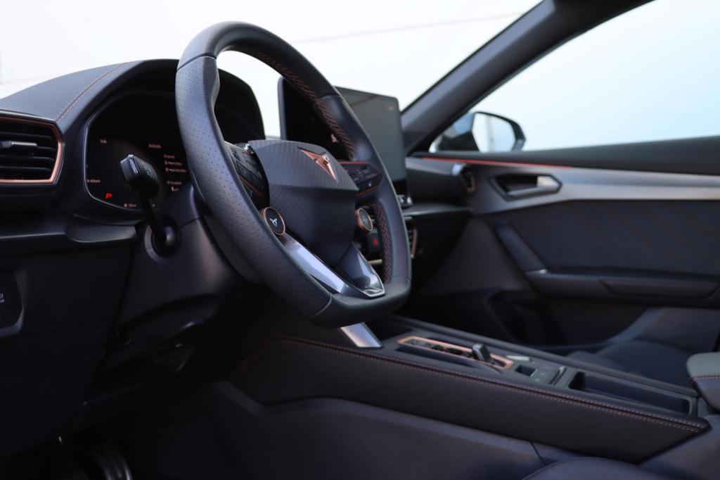 Cupra Formentor 1.5 tsi e-hybrid business 204pk dsg6