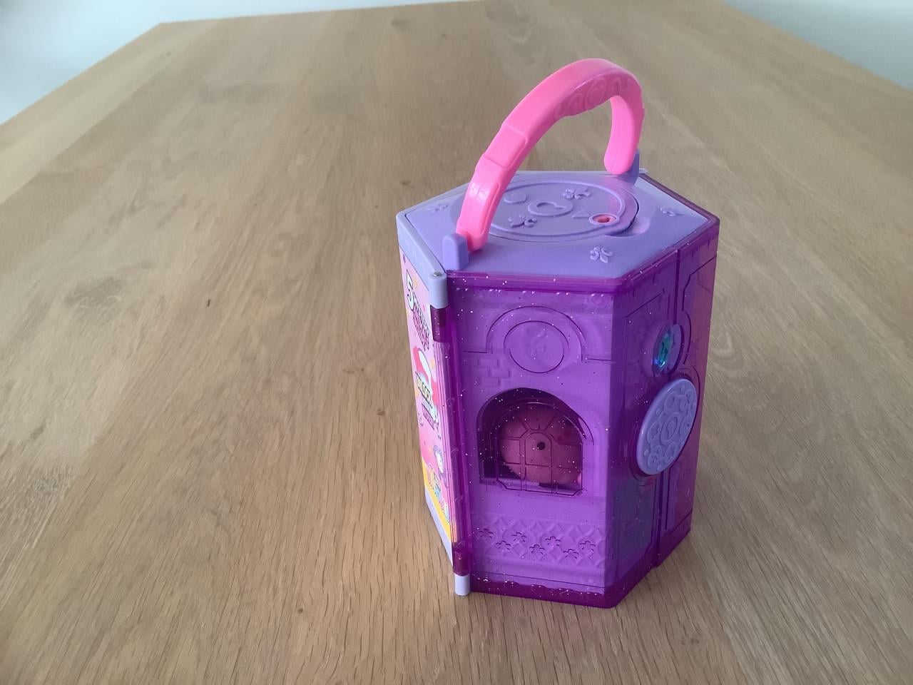 Oh my Kawaii - Verrassingsdoos met sleutels om de deurtjes te openen
