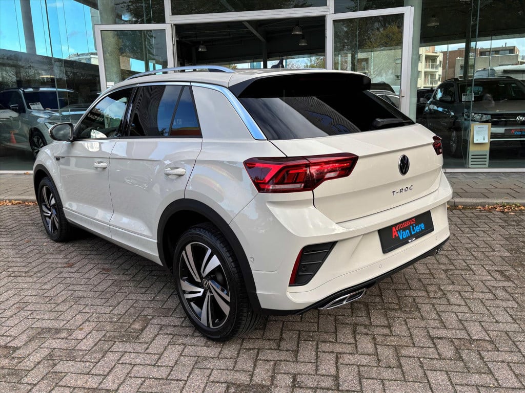 Volkswagen T-roc 1.5 tsi 150pk 7-dsg r-line|dode hoek|carplay| elek klep| r