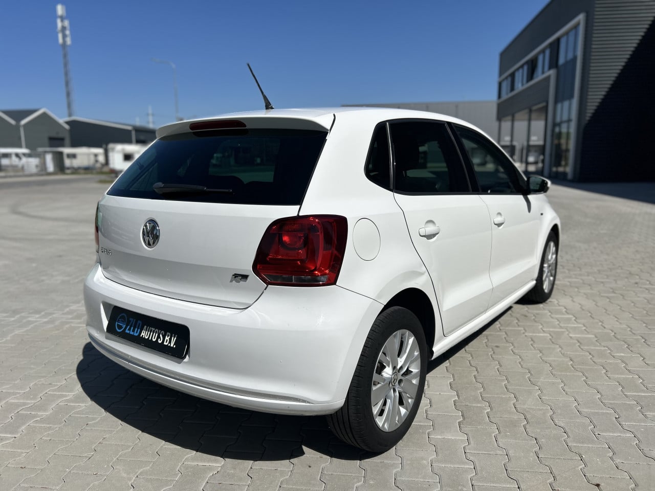 Volkswagen Polo 1.2 R-LINE|APK|CRUISE CONTR|CARPLAY|